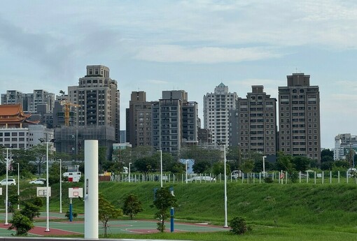 新聞說預售屋單價破百還遍地開花？問題是誰真的在買單？