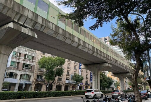 高雄人跑光了？市區狂掉3千人、台積電區卻爆滿！學者開戰市府：「燒錢蓋捷運」等於把錢丟水裡？