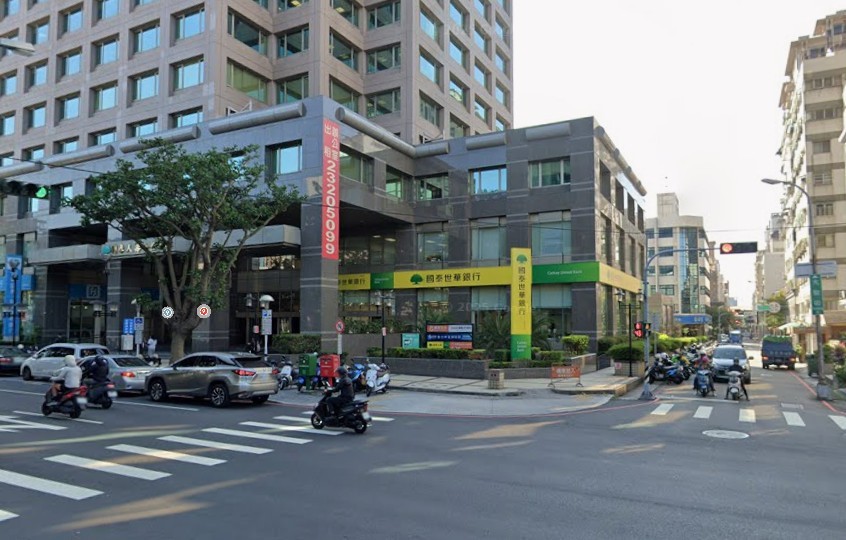 國泰金調查：買房意願降、賣房意願升！央行剛鬆綁，民眾卻不買單？