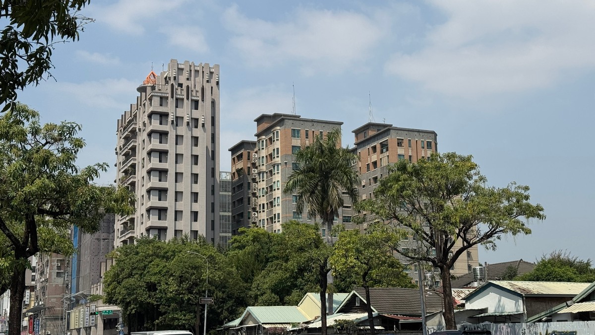 還在等8成房貸？網友揭殘酷現實：等政策鬆綁的時候，房價早就漲到天上去了?