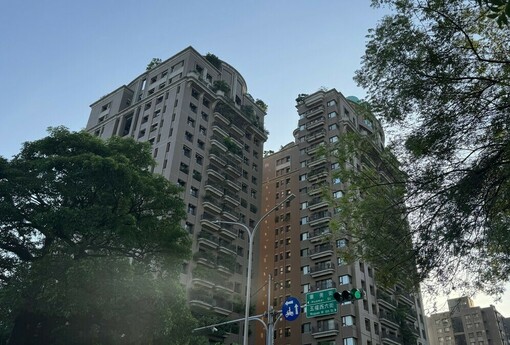 10萬戶餘屋壓境！專家：房價恐跌7%，賣厝阿明：2027年交屋海嘯最可怕