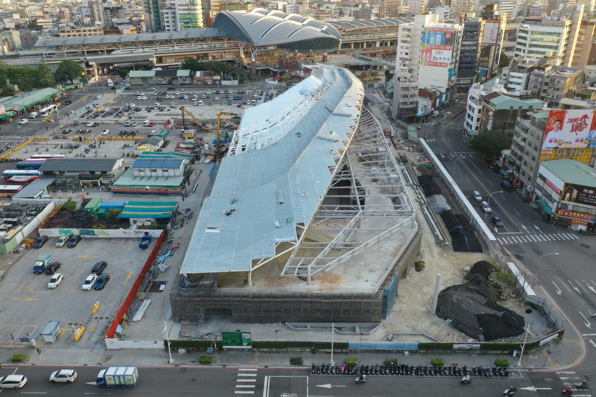 台中火車站新地標！大台中轉運中心年底啟用，整合鐵路、捷運、客運「7轉7接」