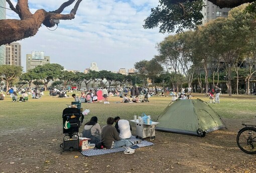 房子越蓋越多，人卻越生越少：台灣房市真的開始反轉了嗎？