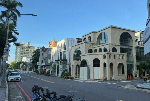 股市財富效應蠢動，央行信用管制若撤守恐重燃炒房野火