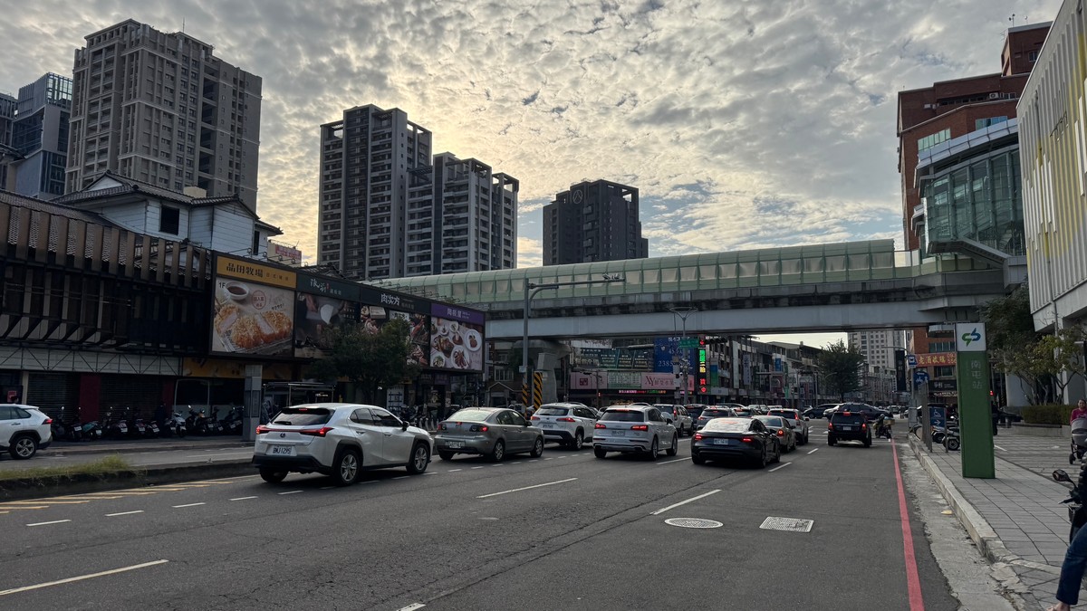 預售屋換約手續費：不是千分之一，是萬分之五，這種情況免收