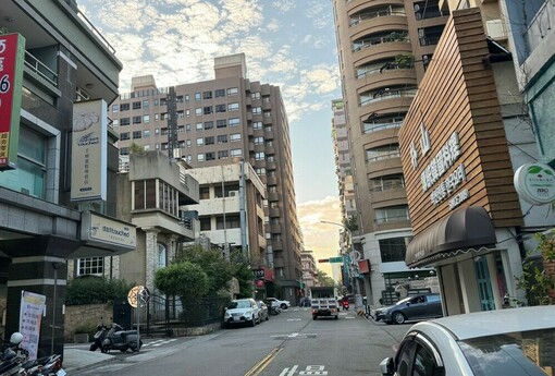 央行鬆綁後房市回溫了嗎？稅收數據說話：北市獨強、蛋白續弱，關鍵看「趕上車潮」