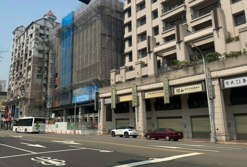 房市凍結何時解？央行、財政部、建商三方須同步點火，三大引擎缺一不可