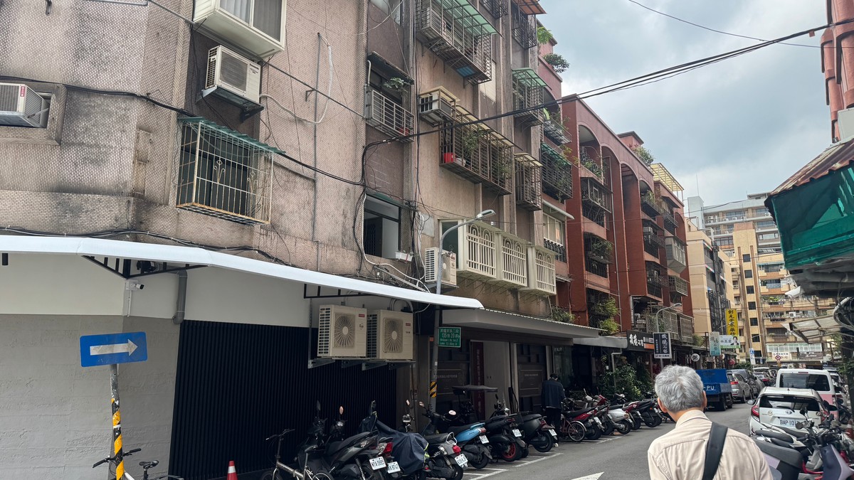 30歲搶新房、40歲住中古、50歲換大樓！各世代購屋族最愛屋齡大解密，台北人年過半百還在啃老宅