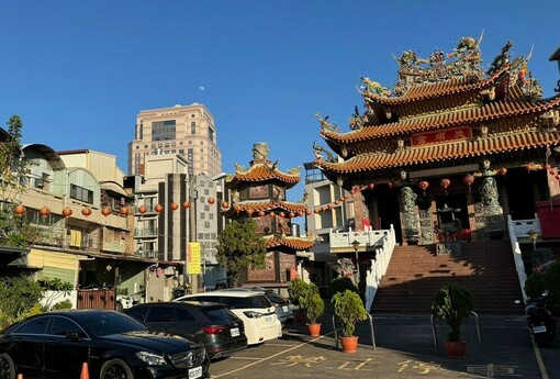 兩波嬰兒潮退休、年輕人躺平、87萬移工也難填，房市迎剛需斷層