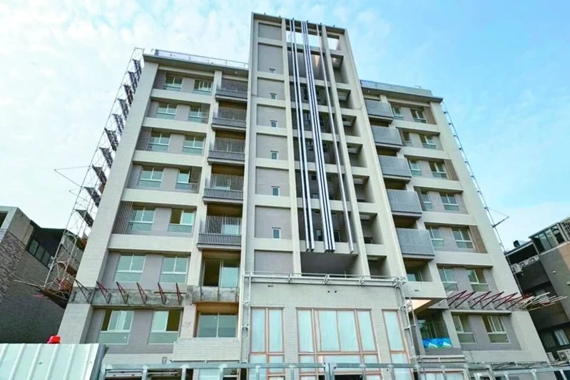 彰化員林青宅千人搶3.9%中籤率，南投青宅市價八折卻只賣六成，兩地青年住宅結局差在哪？
