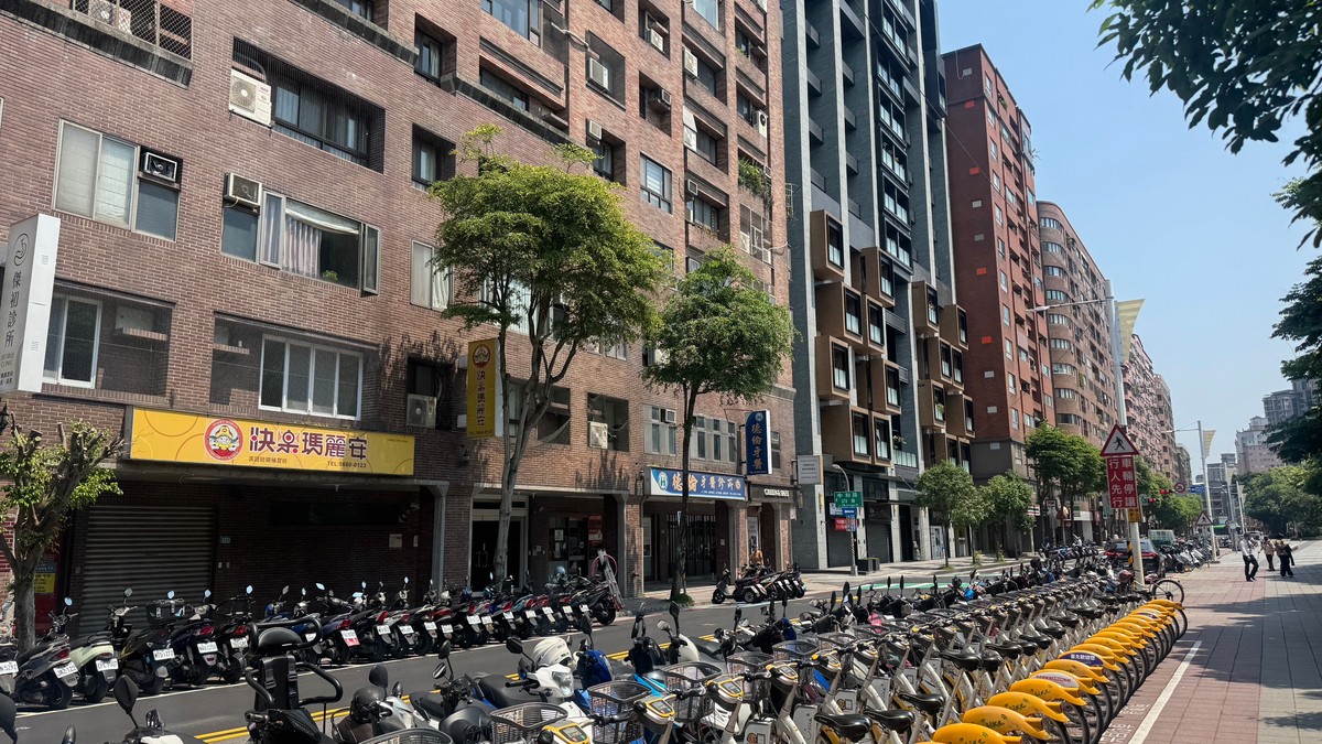 房市在「挑人」：公寓被市場半放生，大樓變成資金專用通道