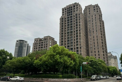 西屯高樓層新屋賠售528萬！單價跌到4字頭，在地房仲：沒見過