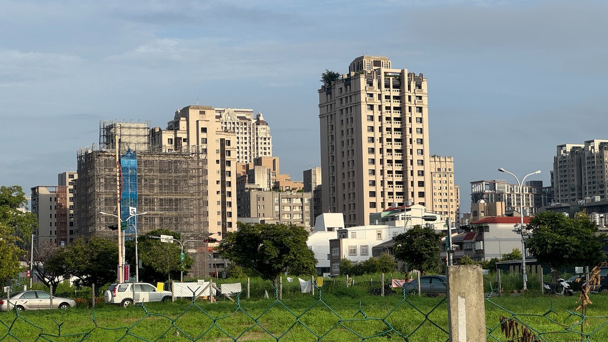 台股越衝，房市越悶？新竹高雄獨撐場面，年輕人先衝股市再買房