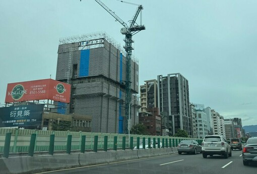 台北購屋壓力超車香港！央行不鬆綁有原因　台灣實質房價漲幅甩開全球