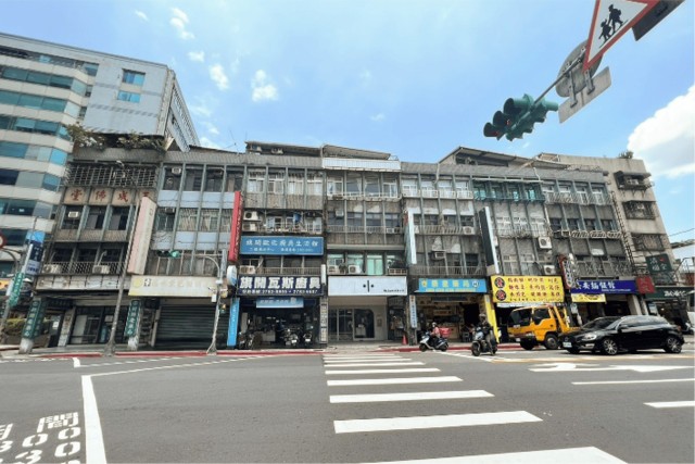 南港55年老聚落華麗轉身！國泰攜手三井拿下7599公辦都更首案 130戶矮房將變25層智慧綠建築