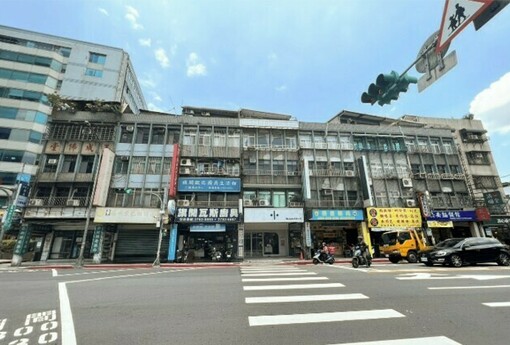 南港55年老聚落華麗轉身！國泰攜手三井拿下7599公辦都更首案 130戶矮房將變25層智慧綠建築